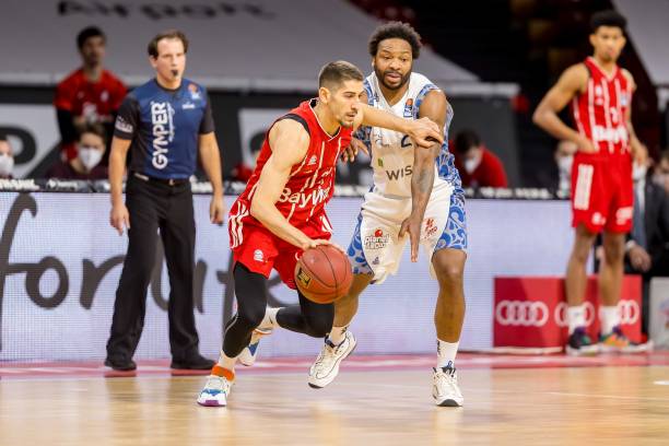 响日常表现 响日常表现