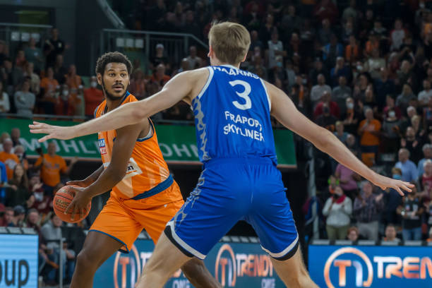 那不勒斯中 那不勒斯中