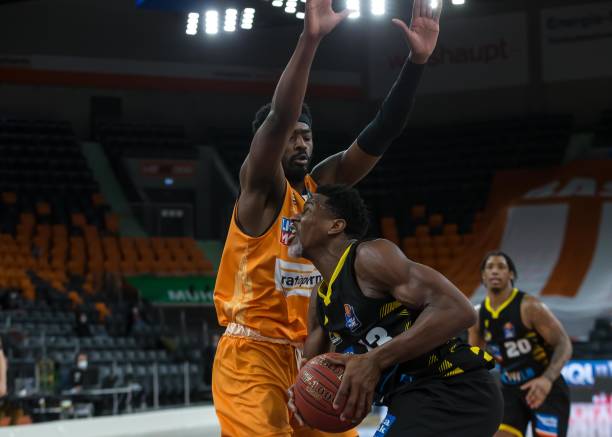 他的身高与 他的身高与