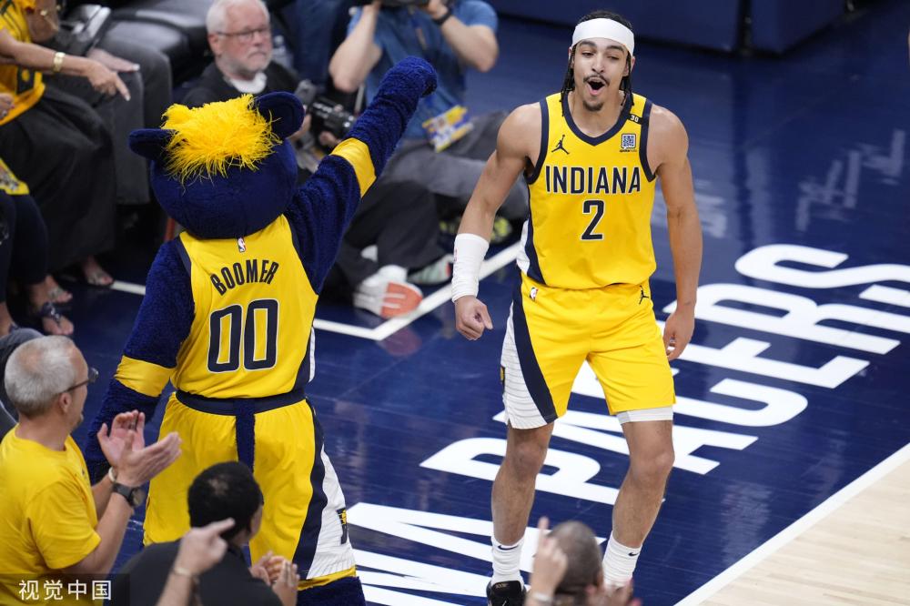 替补席上 替补席上